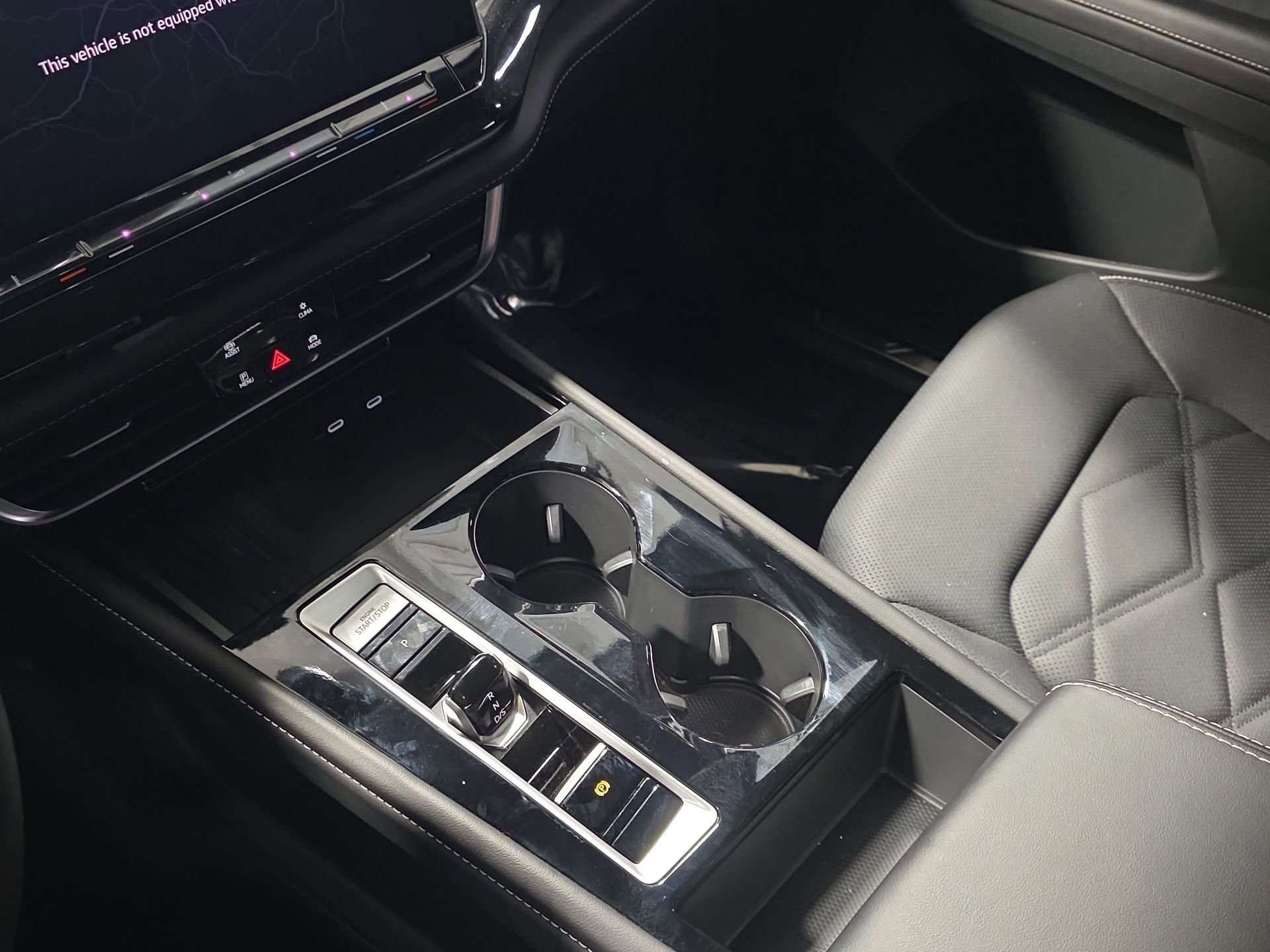 Used 2025 Volkswagen Atlas Cross Sport SE image 25