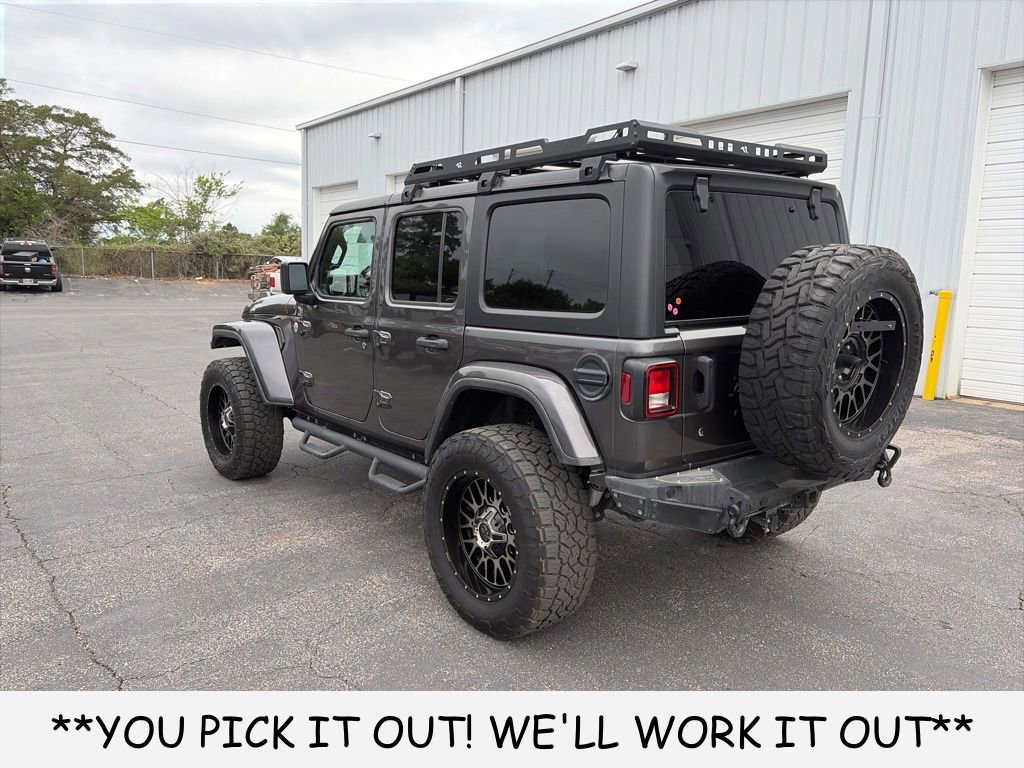 Used 2018 Jeep Wrangler Unlimited Sahara w/ Dual Top Group AWD/4WD image 4
