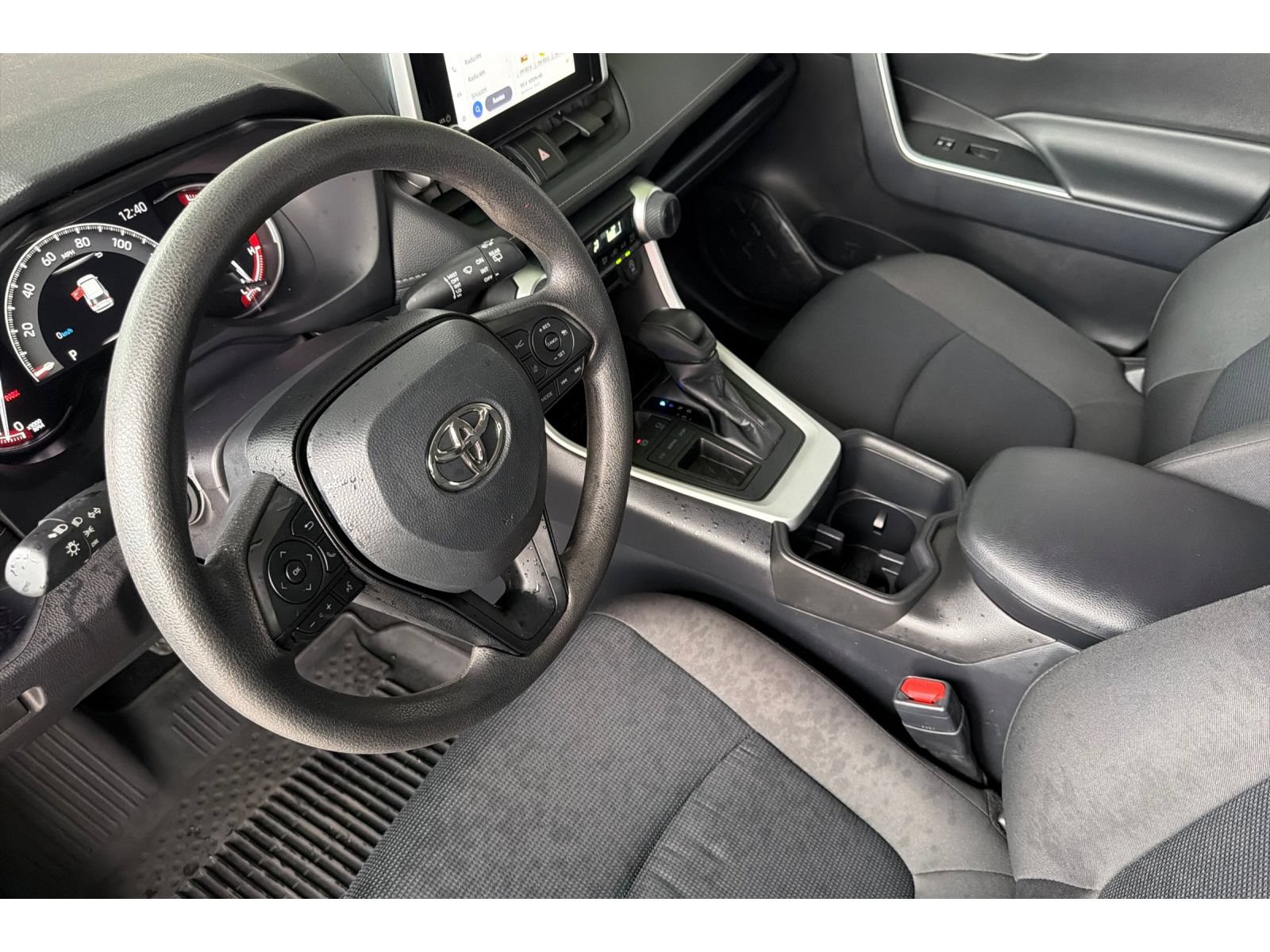 Certified 2025 Toyota RAV4 LE FWD image 10