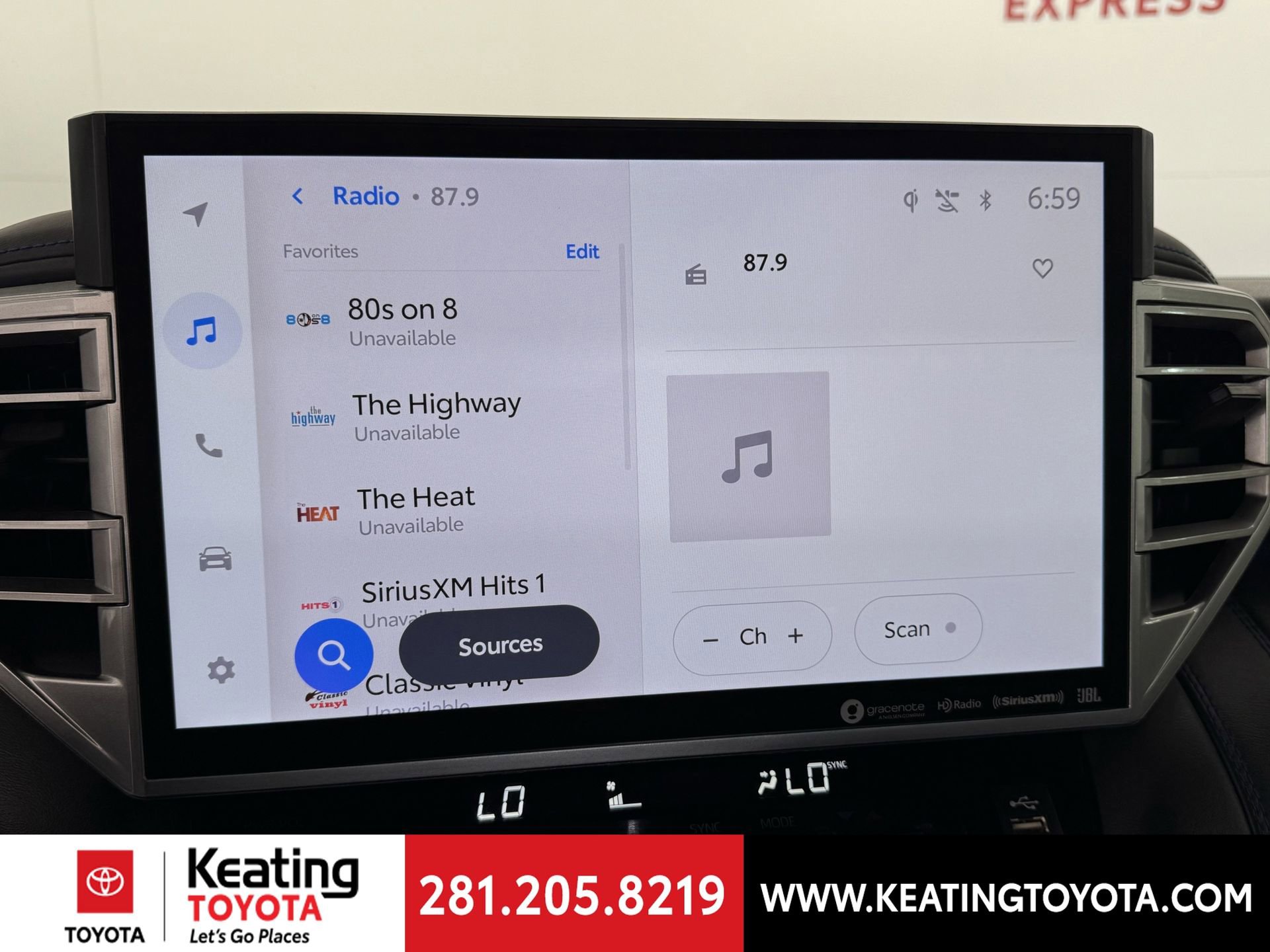 Used 2023 Toyota Tundra Platinum image 24