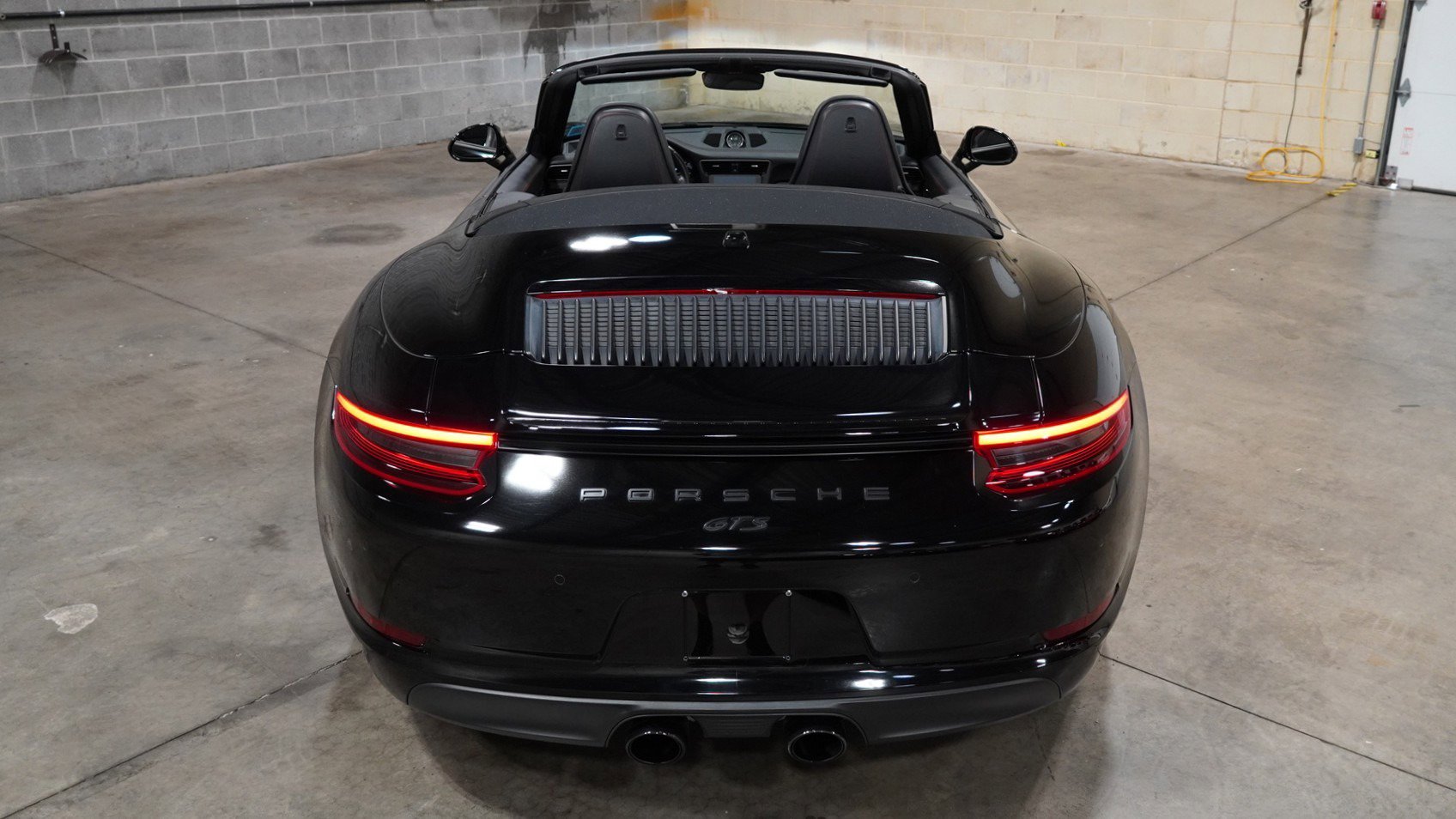 Used 2019 Porsche 911 Carrera 4 GTS image 9