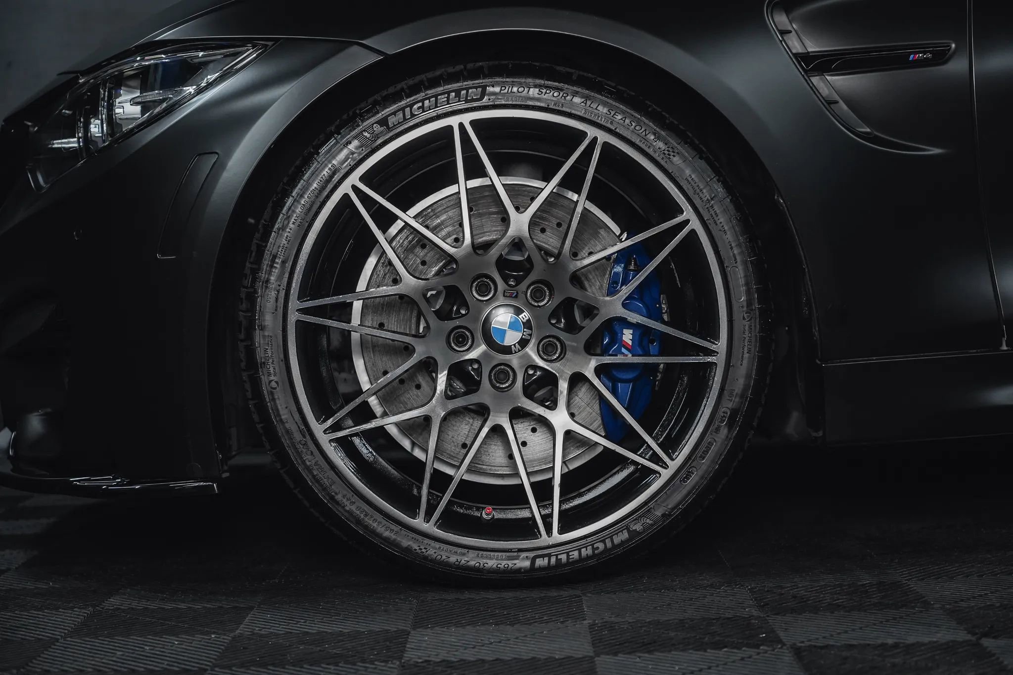 Used 2019 BMW M4 Coupe w/ Competition Package image 13