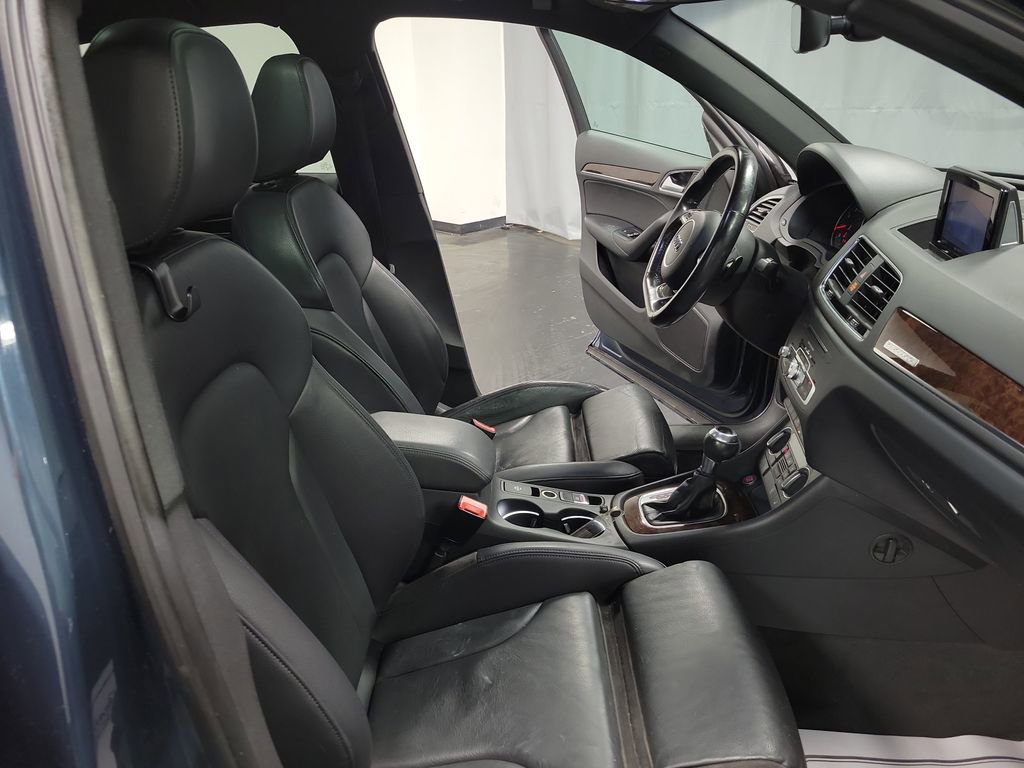 Used 2018 Audi Q3 2.0T Premium Plus w/ Premium Plus Package image 23