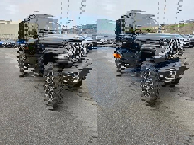 New 2026 Jeep Wrangler Unlimited Sahara image 9