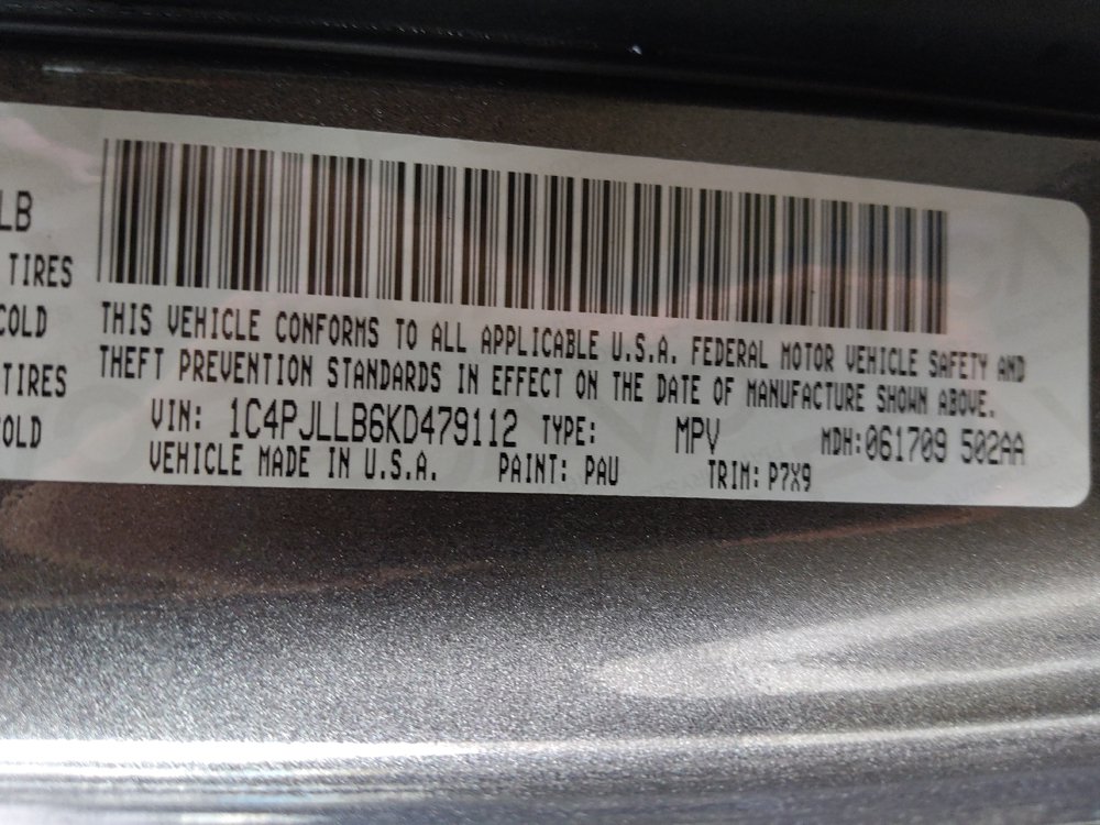 Used 2019 Jeep Cherokee Latitude Plus FWD image 33