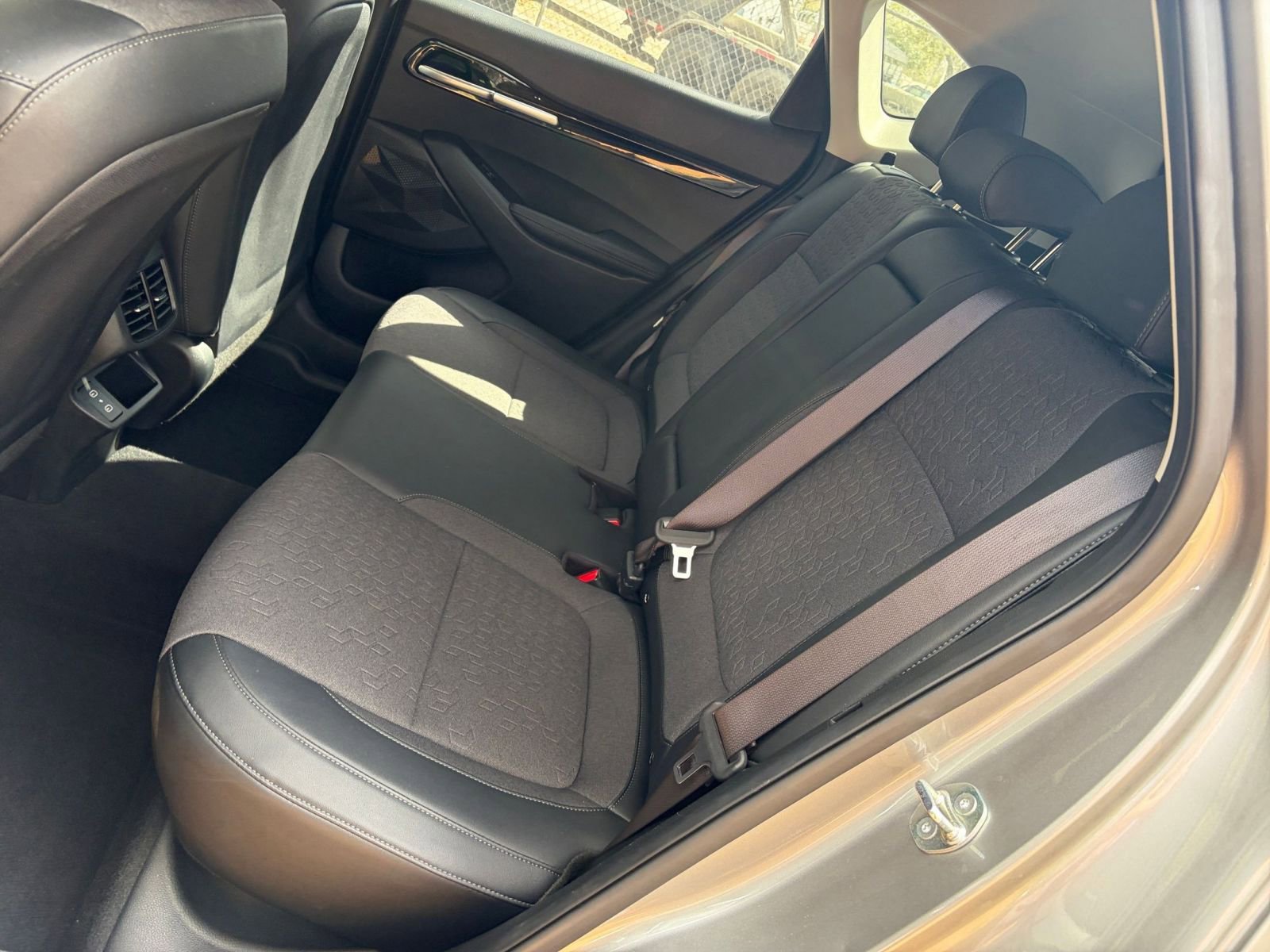 Used 2025 Kia Seltos S image 36