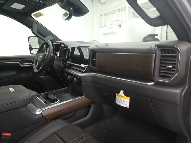 New 2025 Chevrolet Silverado 2500 High Country w/ High Country Premium Package image 29