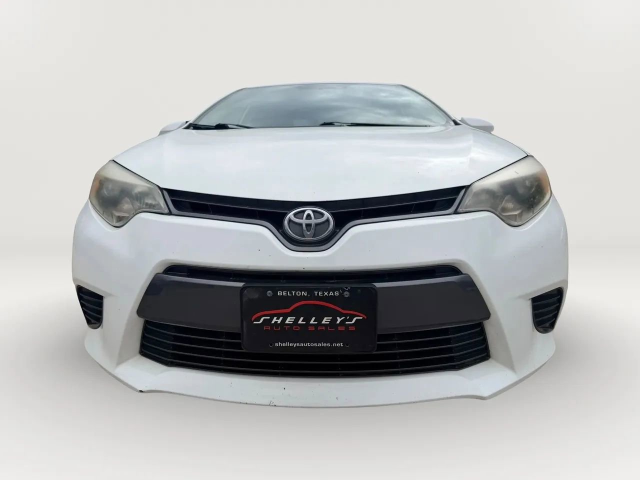 Used 2016 Toyota Corolla LE FWD image 2