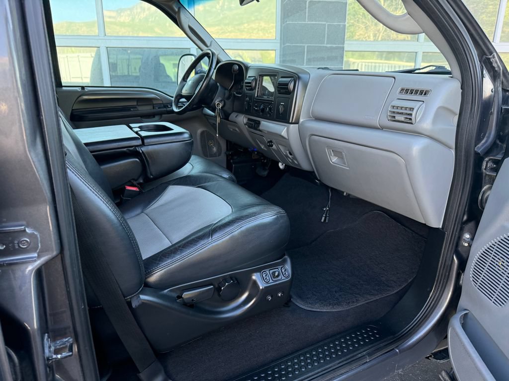 Used 2006 Ford F350 XLT AWD/4WD image 44