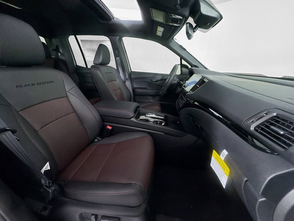 Used 2026 Honda Ridgeline Black Edition image 37