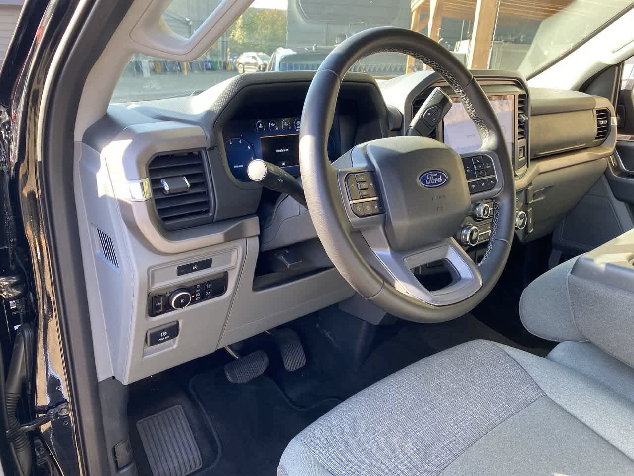 Used 2025 Ford F150 XLT w/ Equipment Group 301A Standard AWD/4WD image 2