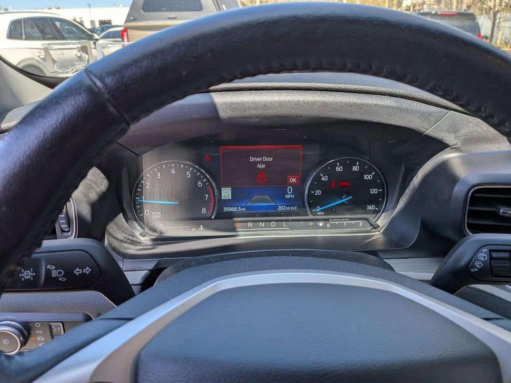 Used 2022 Ford Explorer XLT w/ Equipment Group 202A AWD/4WD image 10