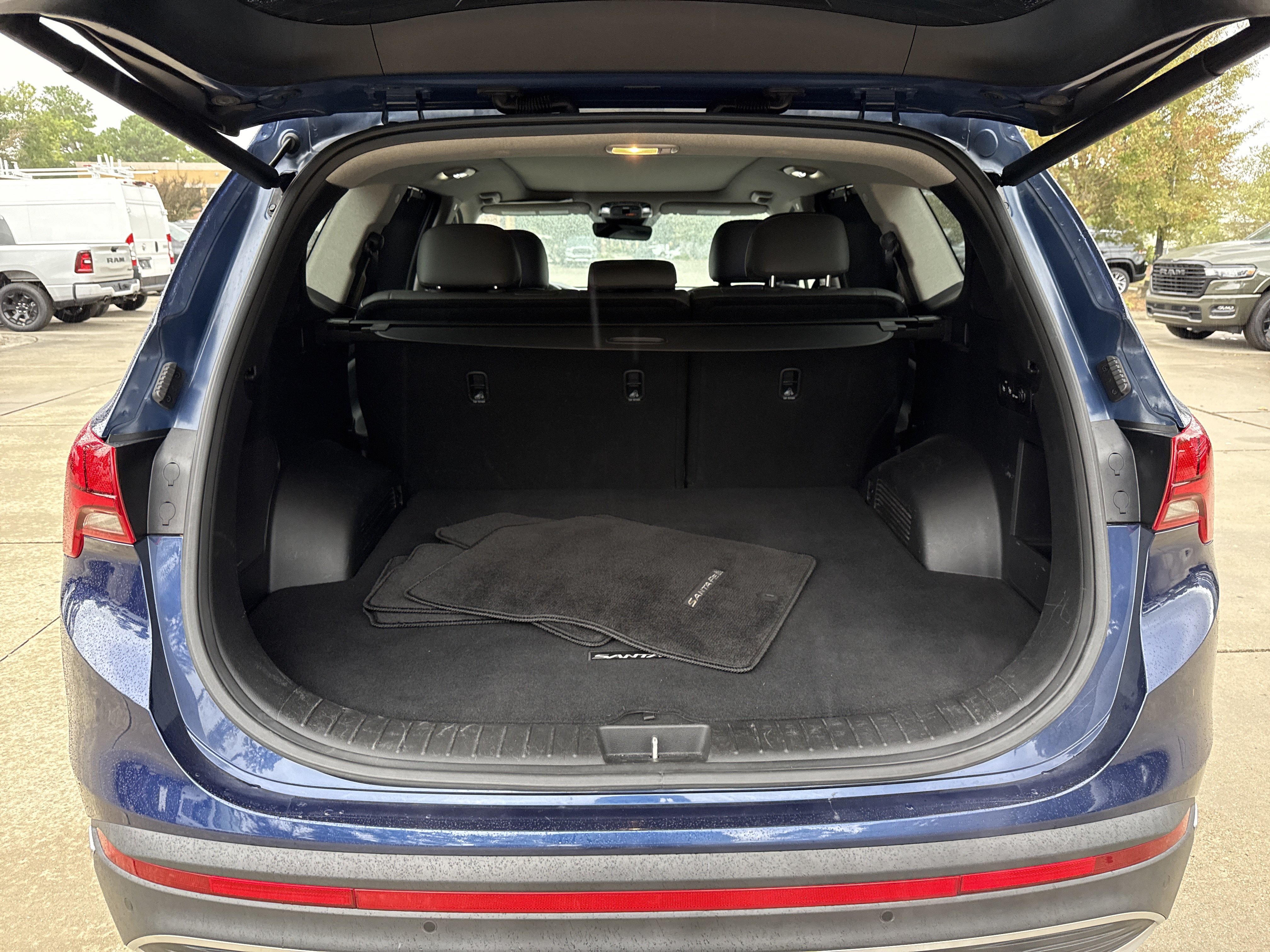 Used 2021 Hyundai Santa Fe Limited w/ Cargo Package FWD image 31