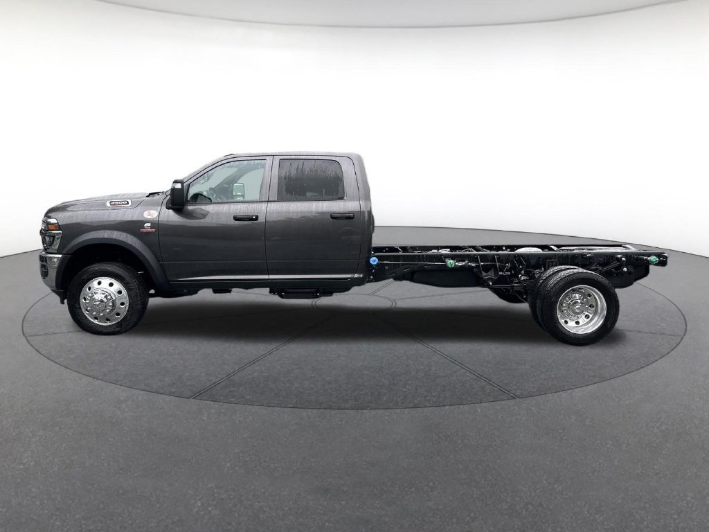 New 2026 RAM 4500 Tradesman w/ Chrome Appearance Group AWD/4WD image 2