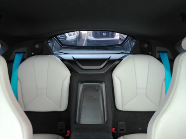 Used 2015 BMW i8 image 28