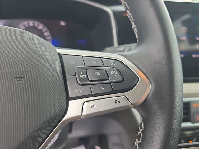 Used 2025 Volkswagen Taos SE image 23