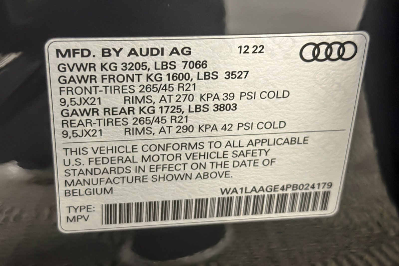 Used 2023 Audi e-tron Premium Plus w/ Premium Plus Package AWD/4WD image 28