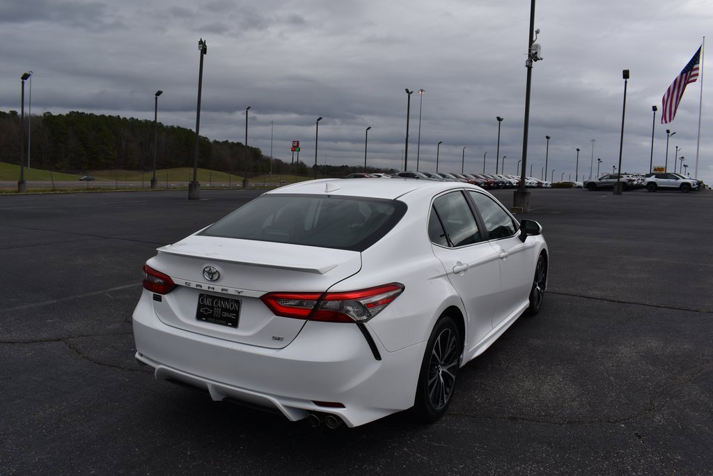 Used 2019 Toyota Camry SE image 4