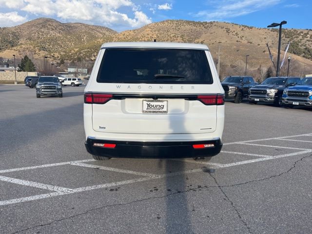 Used 2024 Jeep Wagoneer L Series II w/ Flexible Seating Group AWD/4WD image 5