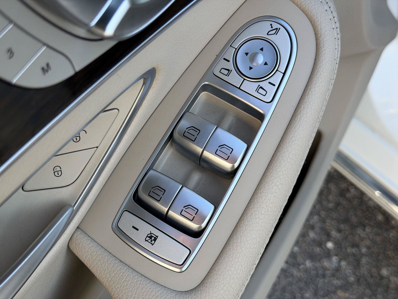 Used 2019 Mercedes-Benz C 300 4MATIC Sedan image 32