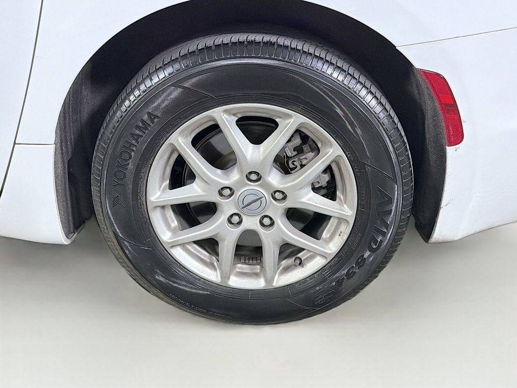 Used 2024 Chrysler Pacifica Touring-L image 34