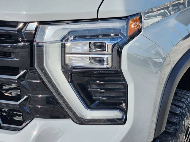 Certified 2025 Chevrolet Silverado 2500 ZR2 w/ Technology Package AWD/4WD image 9