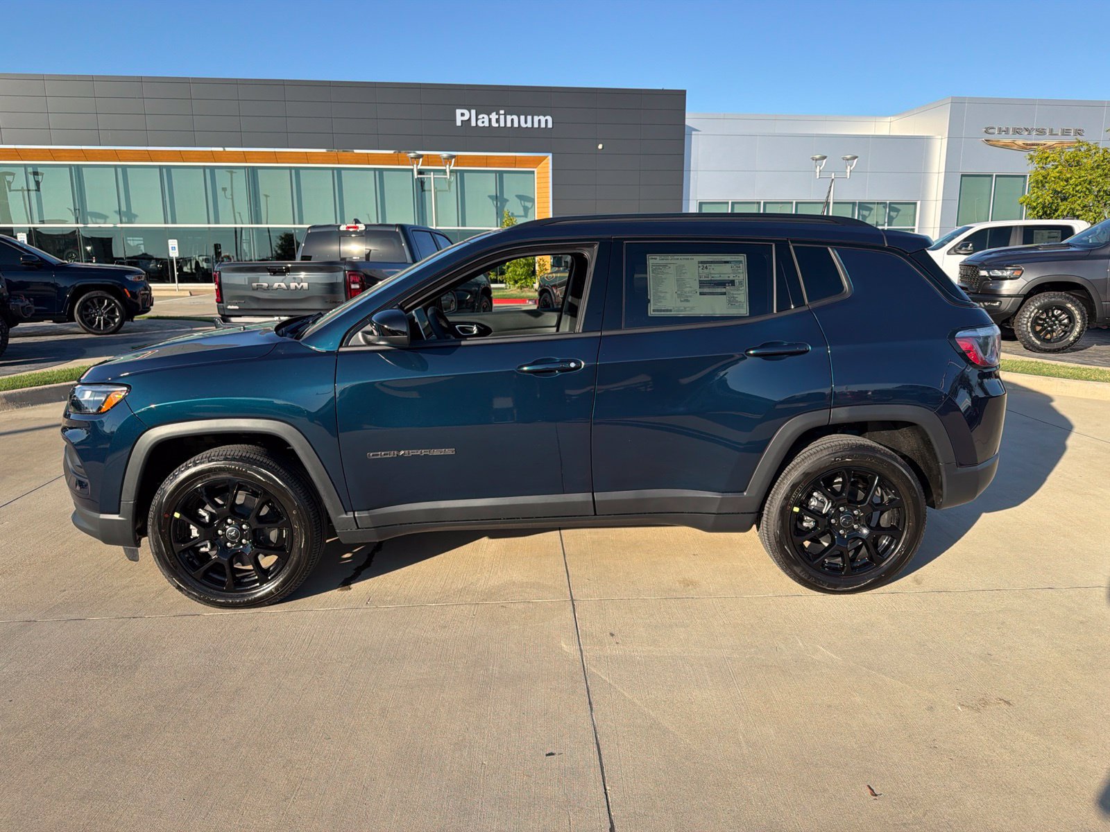 New 2027 Jeep Compass Latitude AWD/4WD image 2