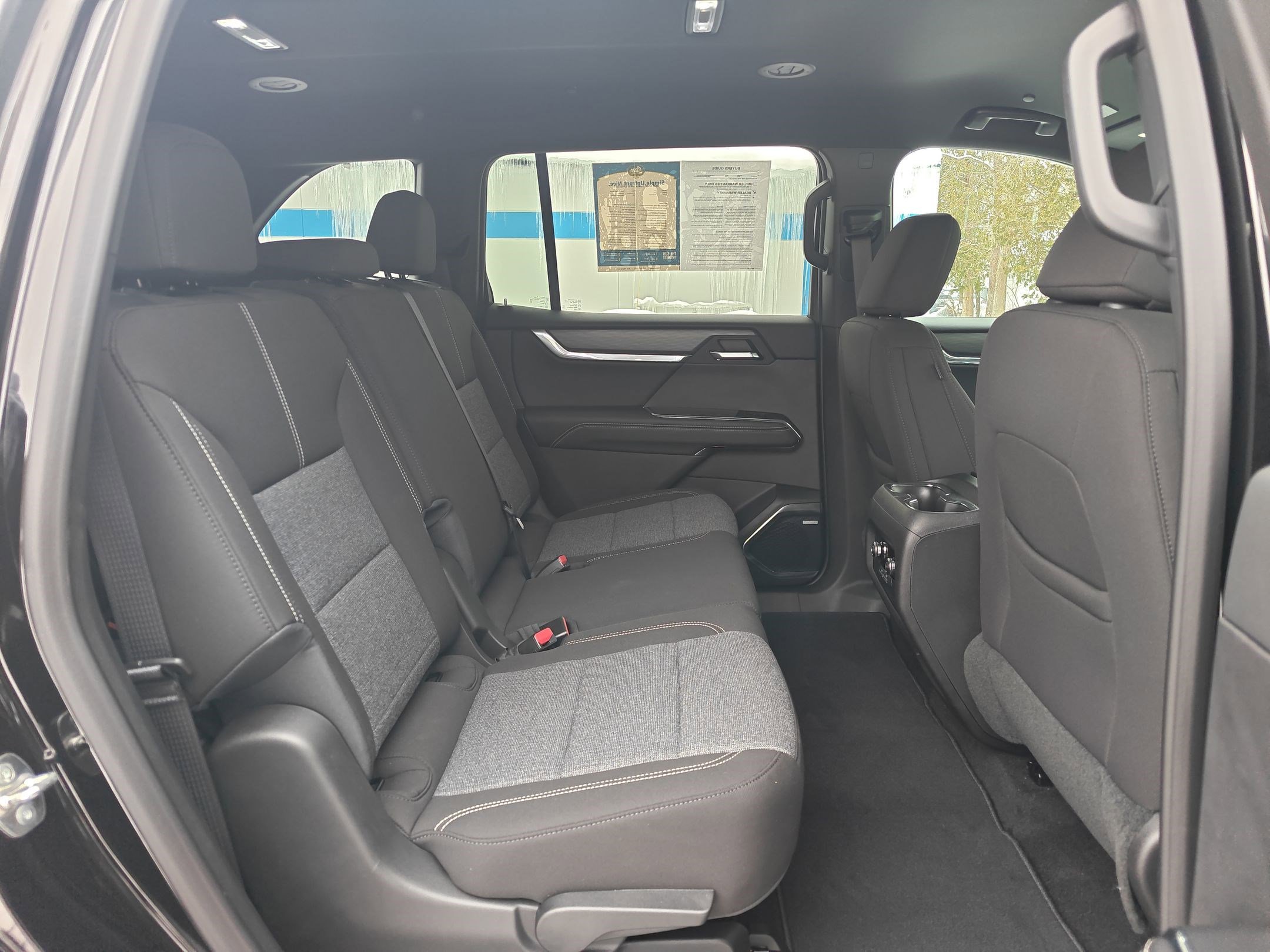 Used 2025 GMC Acadia Elevation w/ LPO, Floor Liner Package image 27