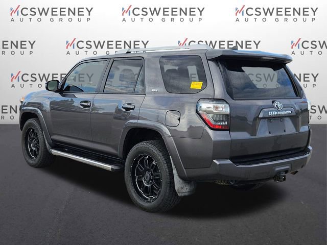 Used 2016 Toyota 4Runner SR5 AWD/4WD image 3
