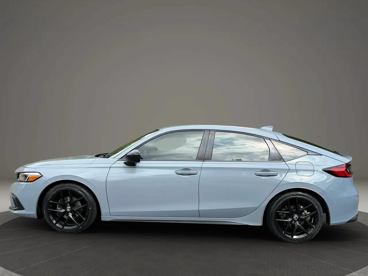 Used 2023 Honda Civic Sport image 8