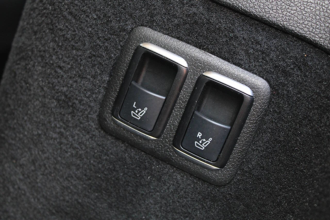 Used 2015 Mercedes-Benz GL 320 BlueTEC 4MATIC image 37