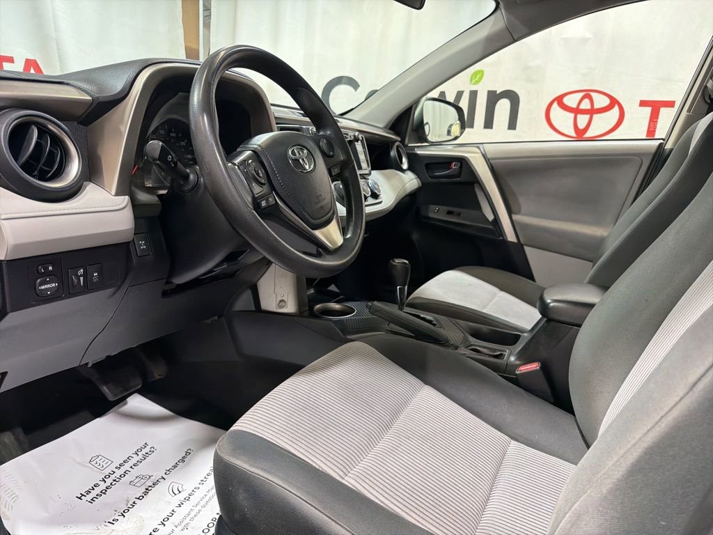 Used 2013 Toyota RAV4 LE image 22