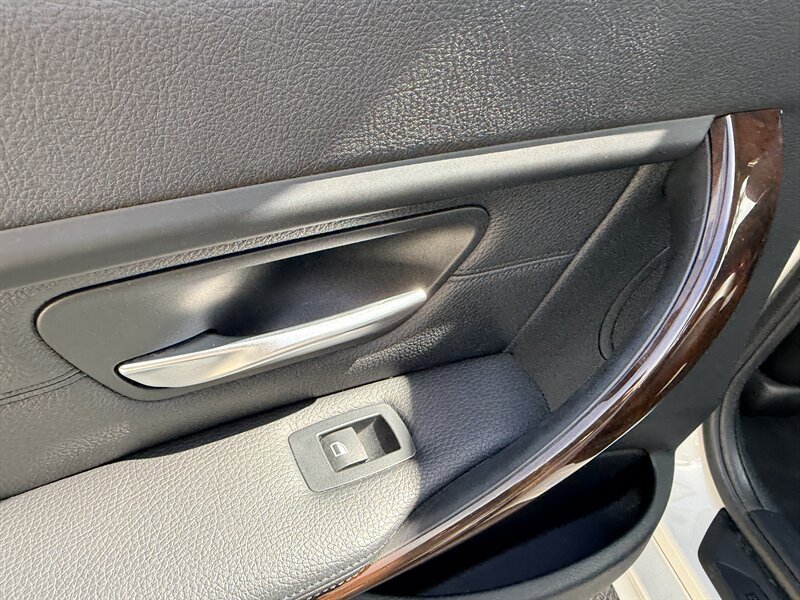 Used 2015 BMW 328i Sedan RWD image 23