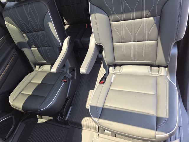 New 2026 Buick Enclave Avenir w/ Super Cruise Package FWD image 32