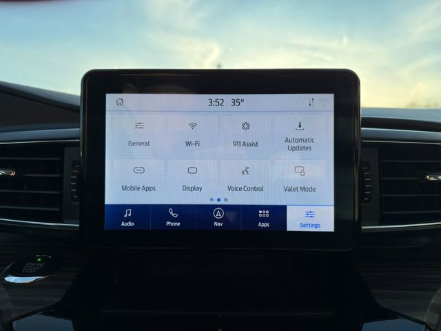 Used 2021 Ford Explorer Limited w/ Hybrid Equipment Group 310A AWD/4WD image 32