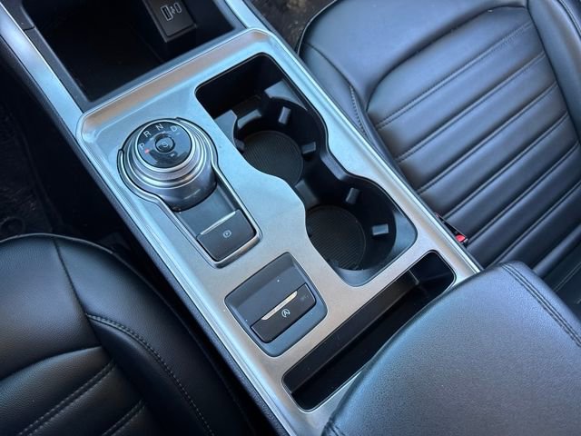 Used 2023 Ford Edge SEL image 16