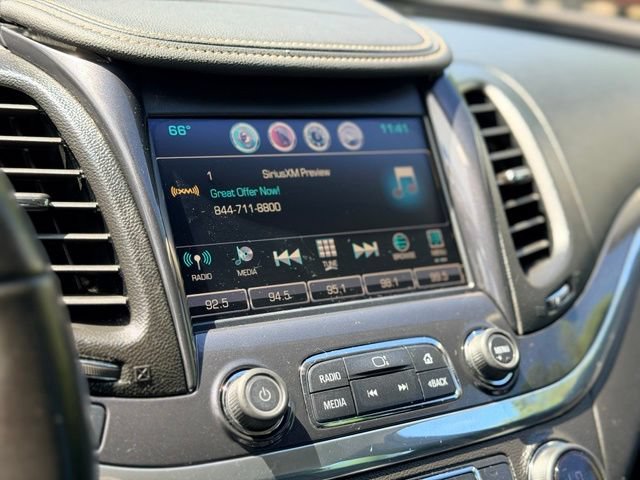 Used 2016 Chevrolet Impala LT w/ Convenience Package FWD image 11