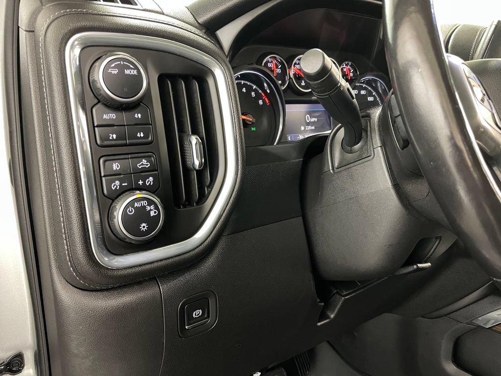 Certified 2021 Chevrolet Silverado 1500 LT Trail Boss w/ Convenience Package II AWD/4WD image 27