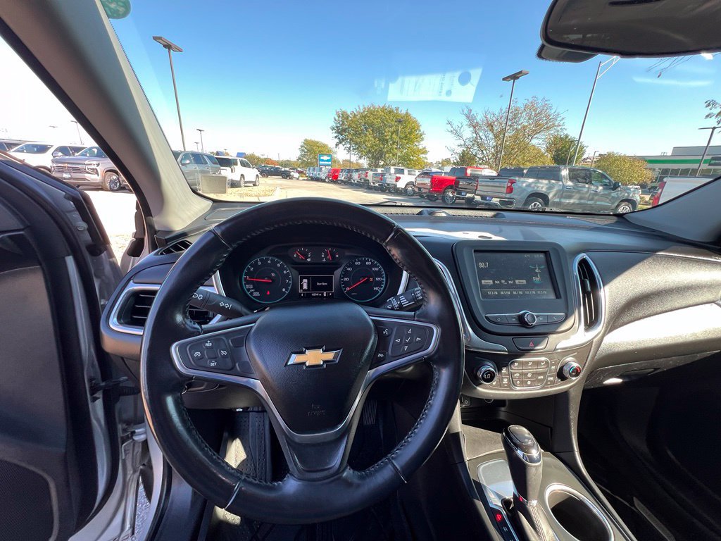 Used 2018 Chevrolet Equinox LT FWD image 35