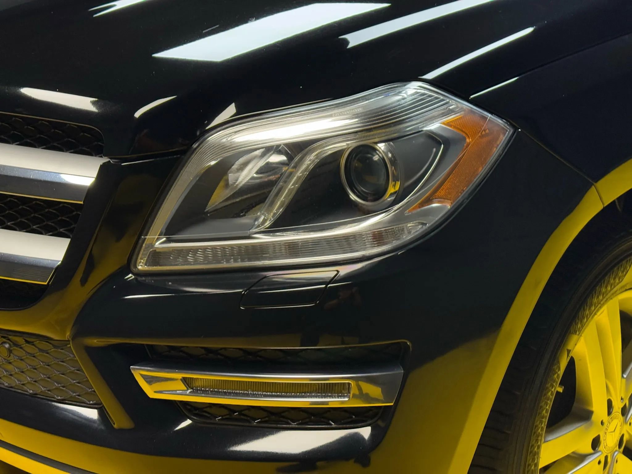 Used 2016 Mercedes-Benz GL 450 4MATIC w/ Premium I Package image 7