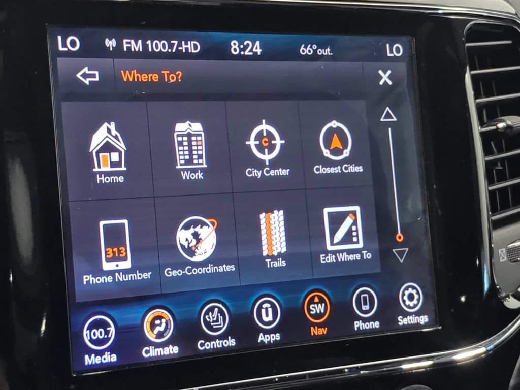 Used 2019 Jeep Grand Cherokee Altitude AWD/4WD image 35