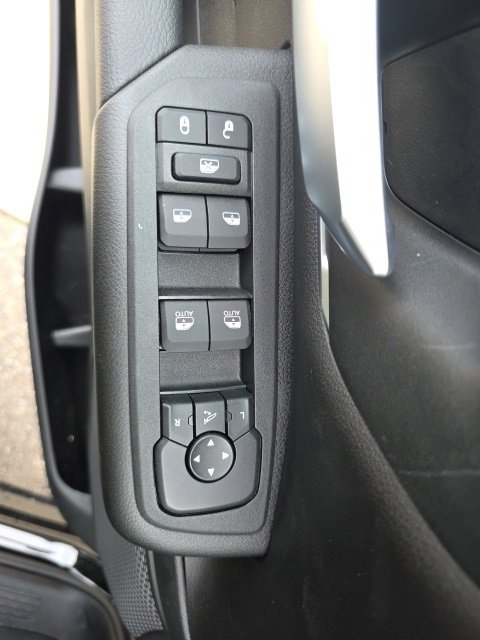 New 2026 RAM 1500 4x4 Crew Cab image 14