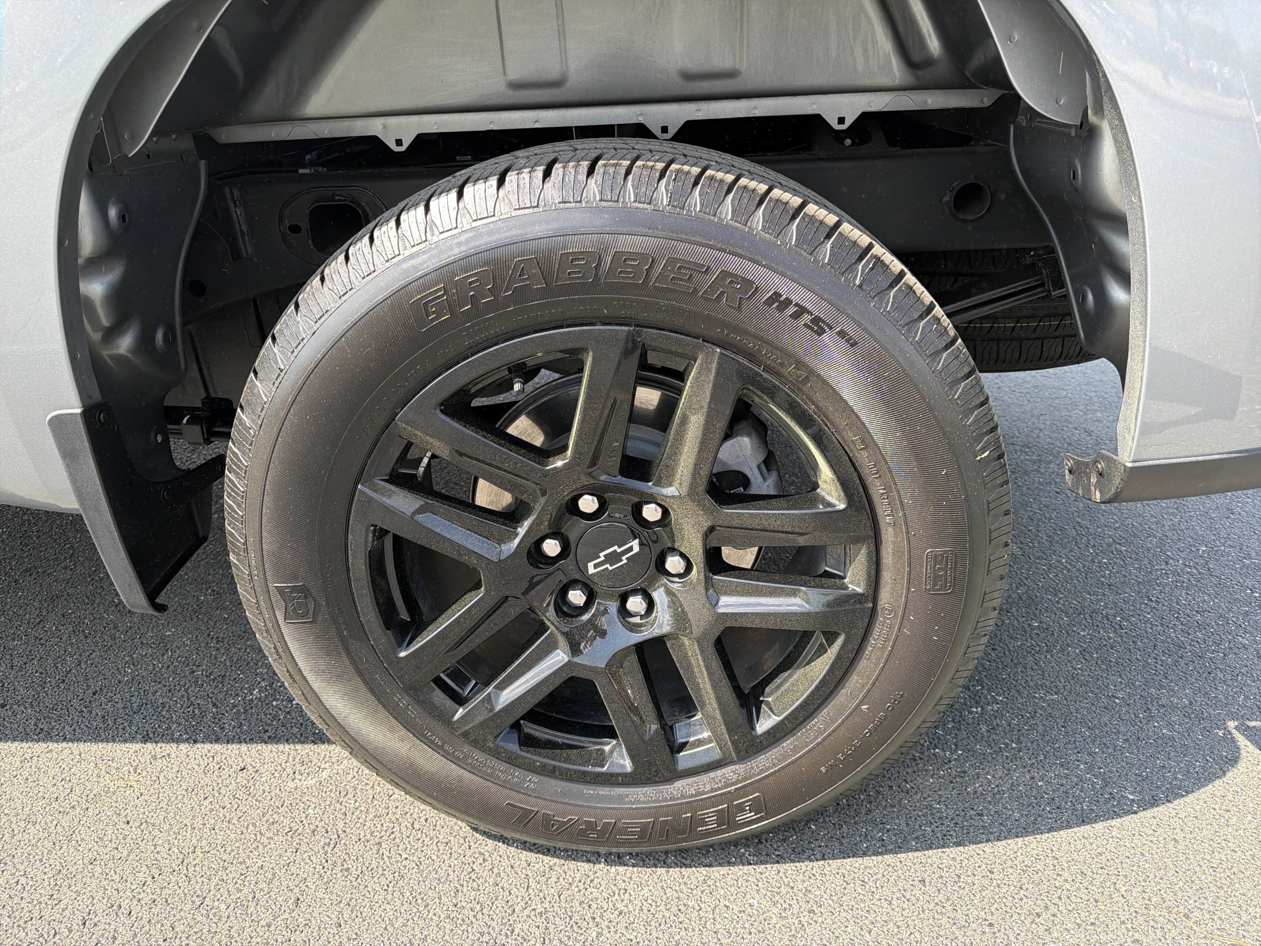 Used 2024 Chevrolet Silverado 1500 Custom w/ LPO, Dark Essentials Package image 19