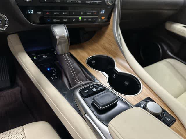 Used 2018 Lexus RX 350L FWD image 25