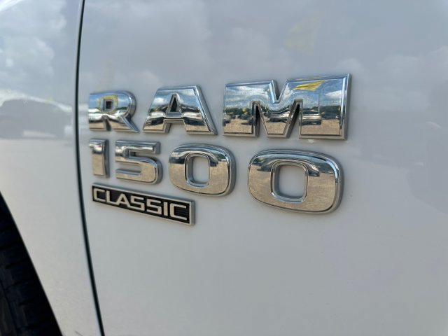 Used 2022 RAM 1500 Classic SLT w/ Protection Group AWD/4WD image 39