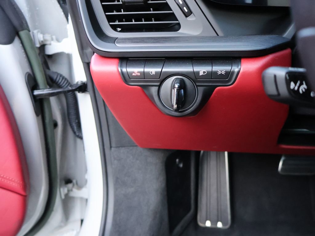 Used 2023 Porsche 911 Targa 4 GTS image 37