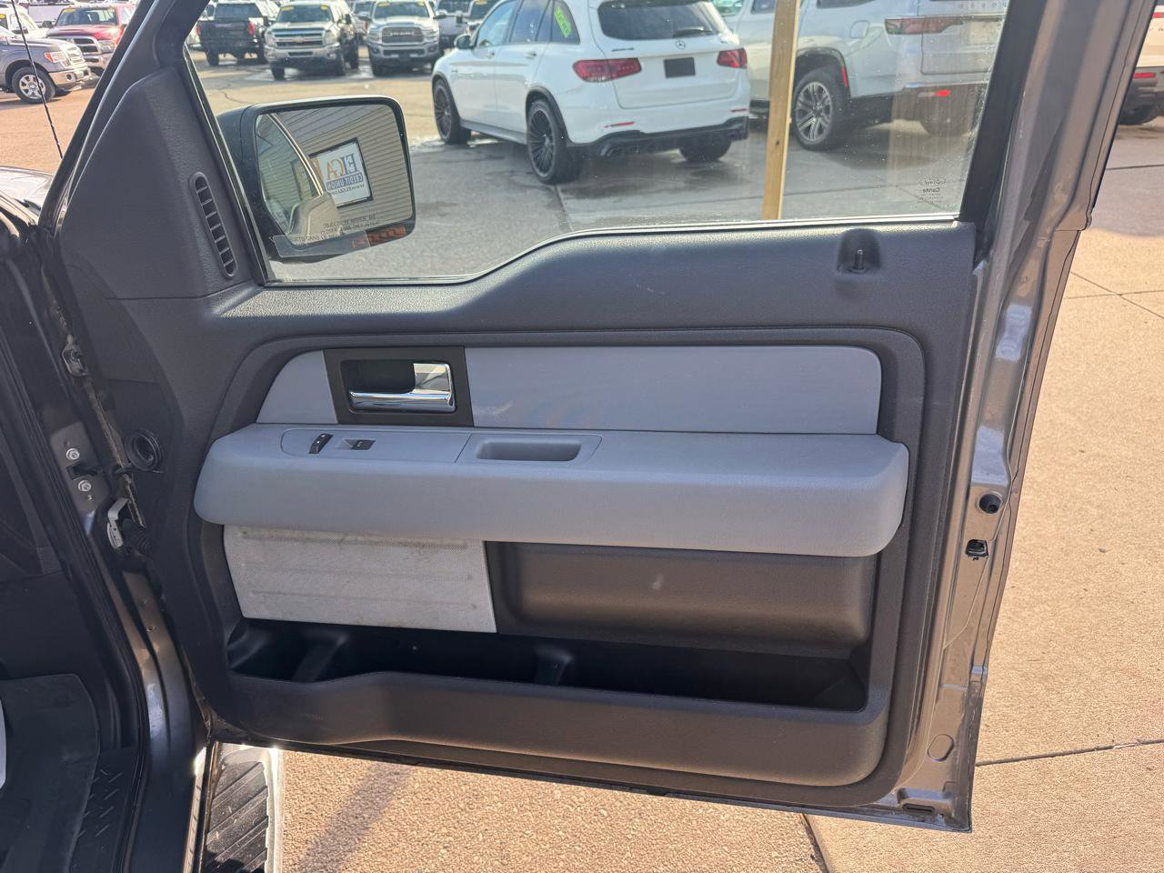 Used 2013 Ford F150 XLT w/ Luxury Equipment Group image 15