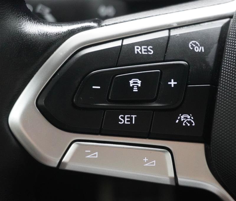 Used 2024 Volkswagen Jetta Sport FWD image 22