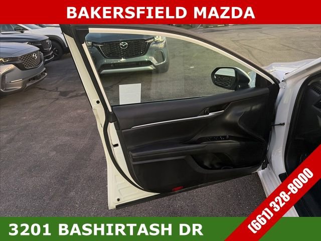 Used 2024 Toyota Camry SE image 20