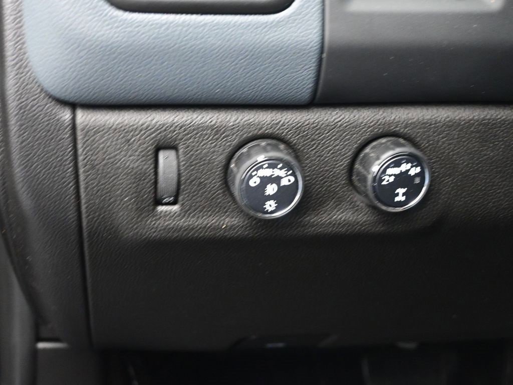 Used 2022 Chevrolet Colorado Z71 w/ Z71 Midnight Edition image 20